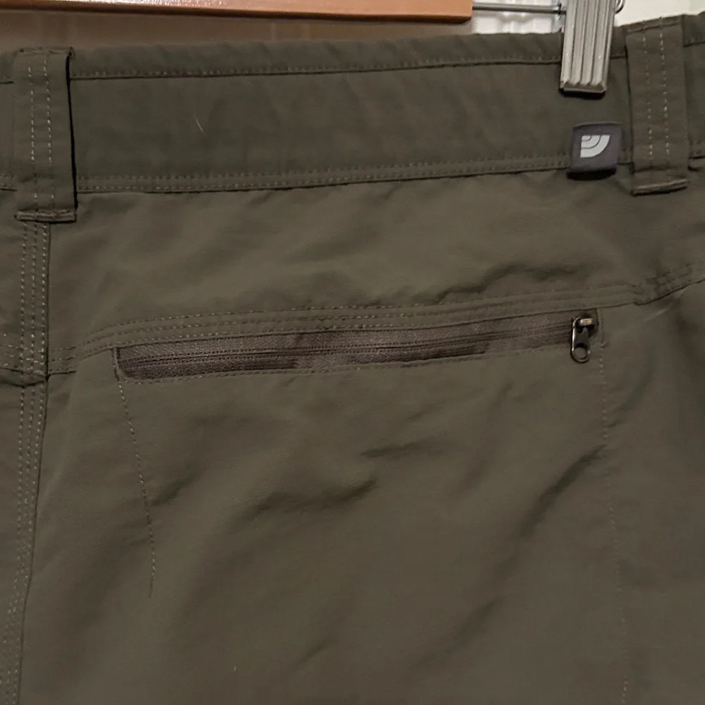 The North Face Men's Olive‎ Green Cargo Shorts with Webbing Belt